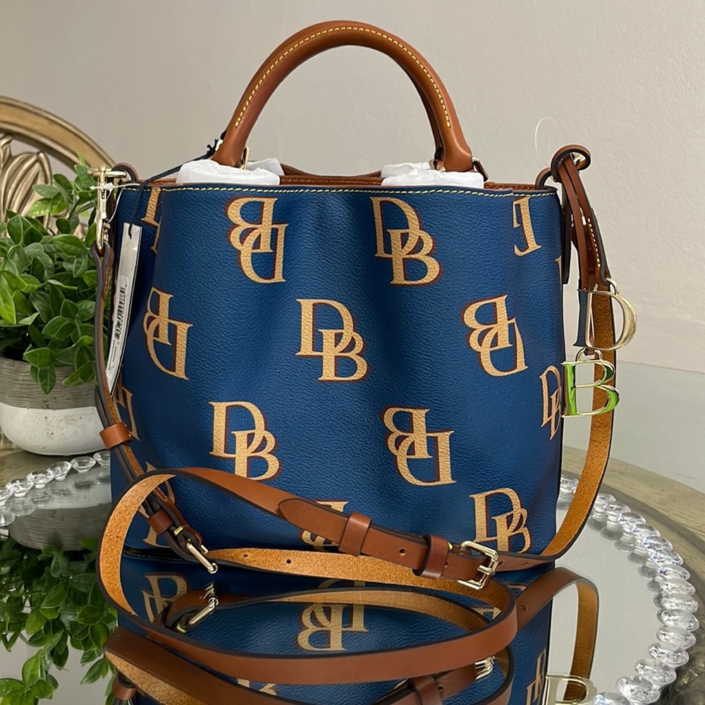 DOONEY & BOURKE 🌟 Monogram Small Brenna - Picture 5 of 9